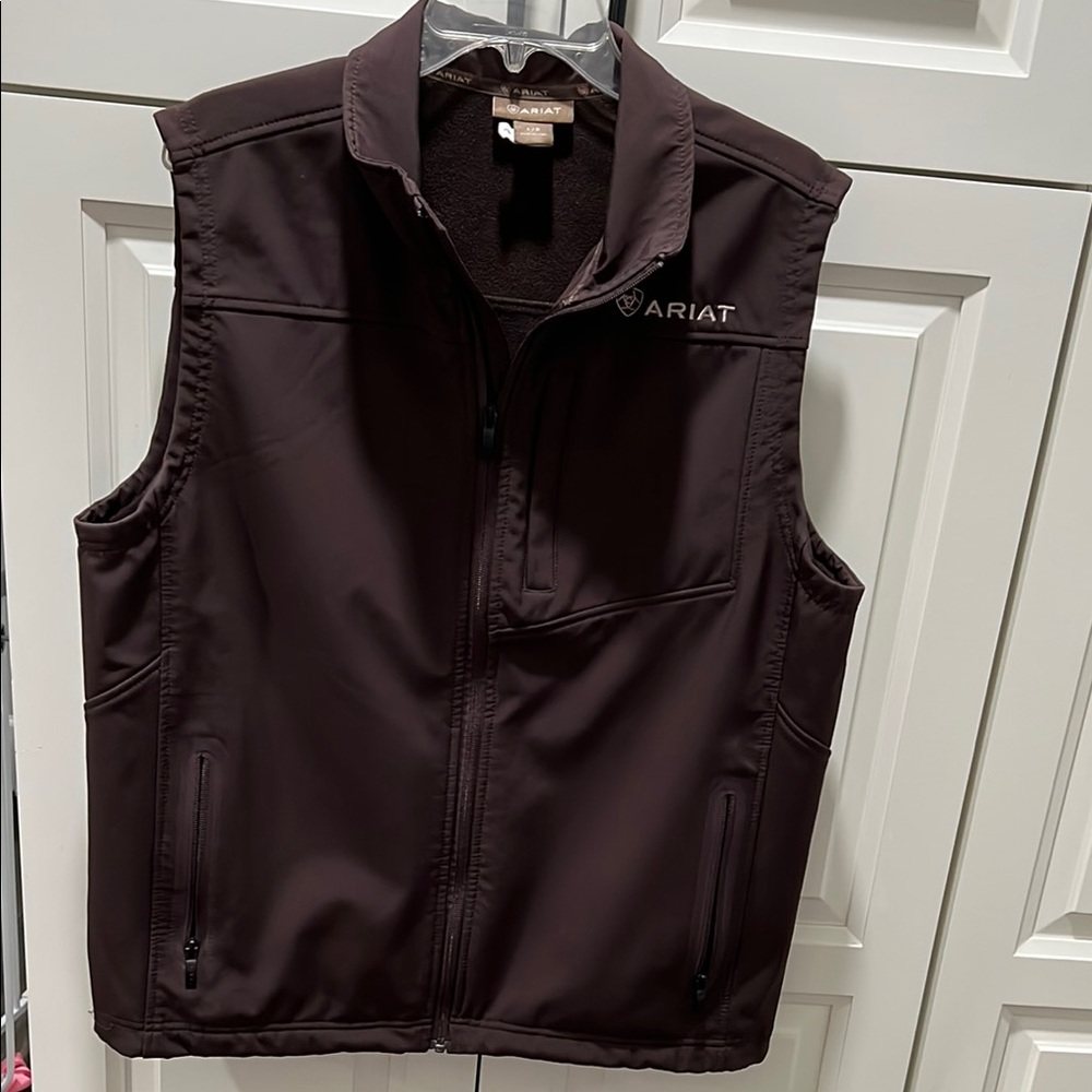 Ariat Men's Black Vest